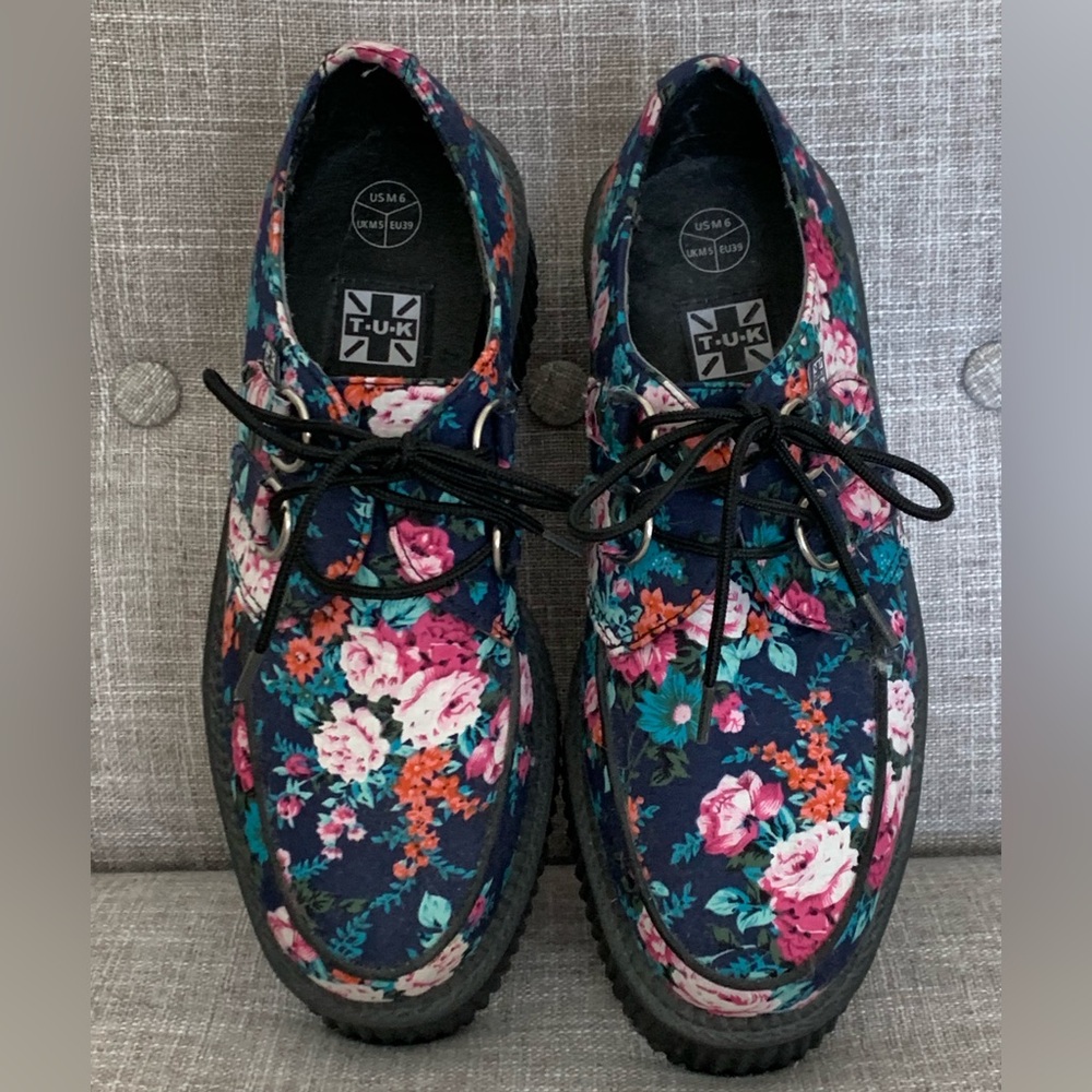 RARE T.U.K Blue and Pink Flower Creepers